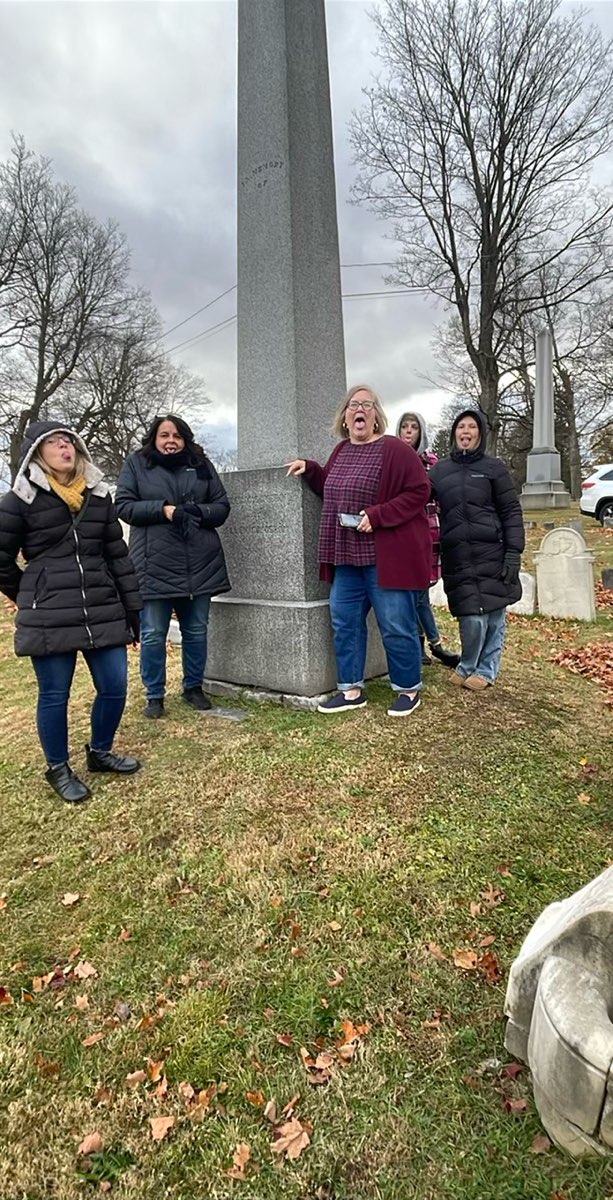 team building scavenger hunt