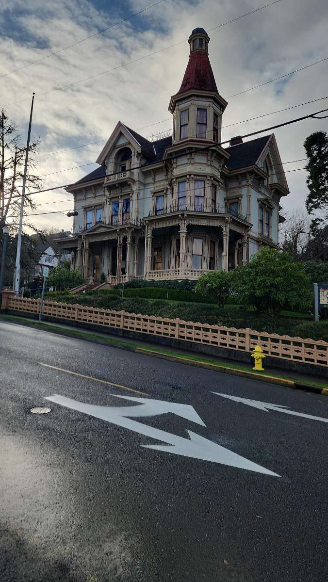 Astoria Ghost Tour scavenger hunt photos