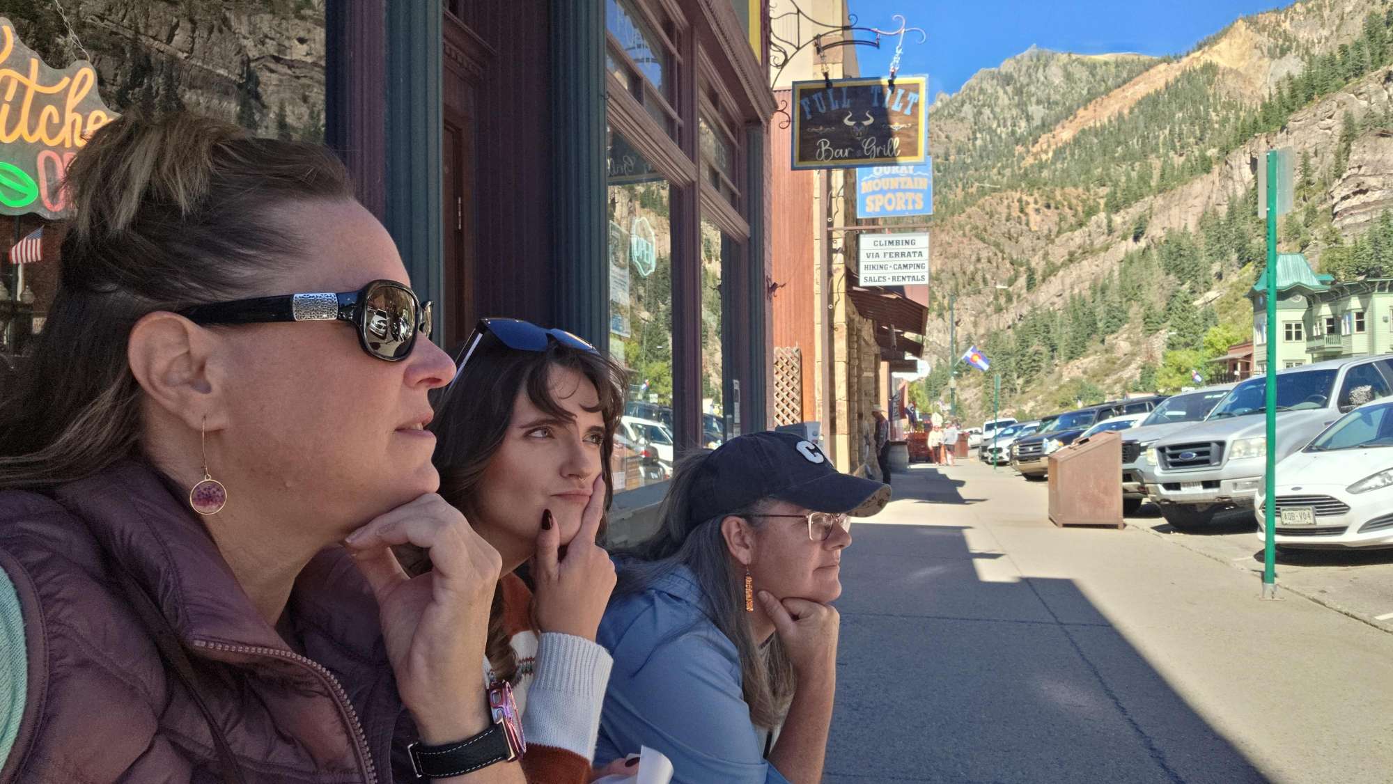 team building scavenger hunt