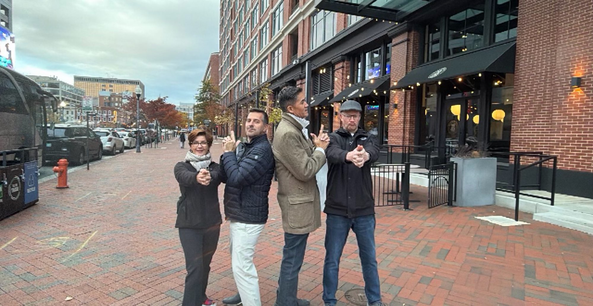 team building scavenger hunt