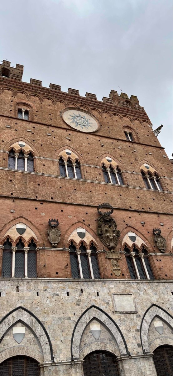 team building scavenger hunt