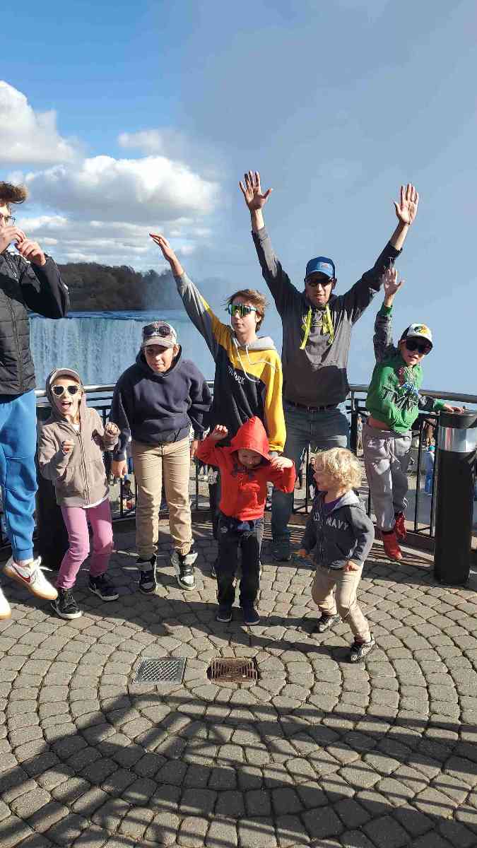 Niagara Falls Ontario Scavenger Hunt scavenger hunt photos