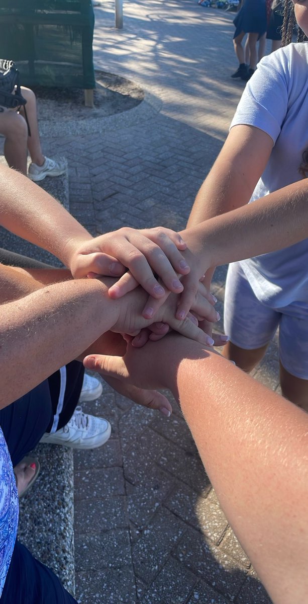 team building scavenger hunt