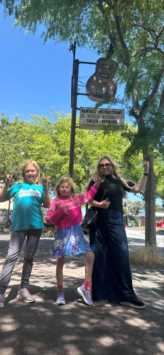 team building scavenger hunt