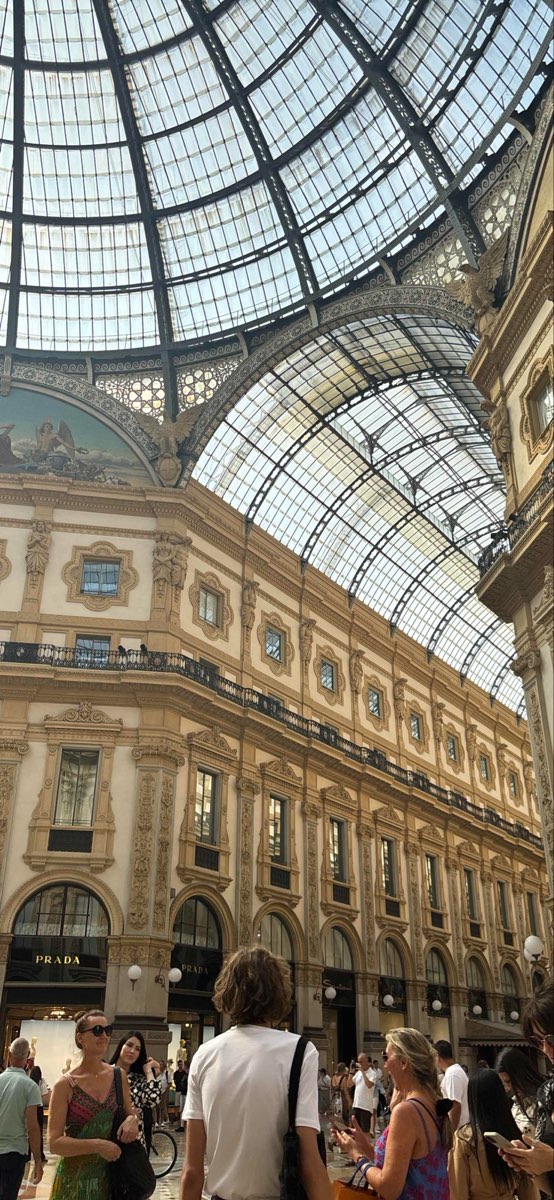 Milan Italy Scavenger Hunt scavenger hunt photos