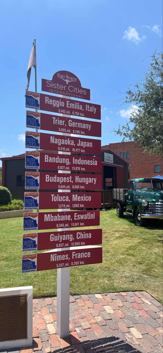 team building scavenger hunt