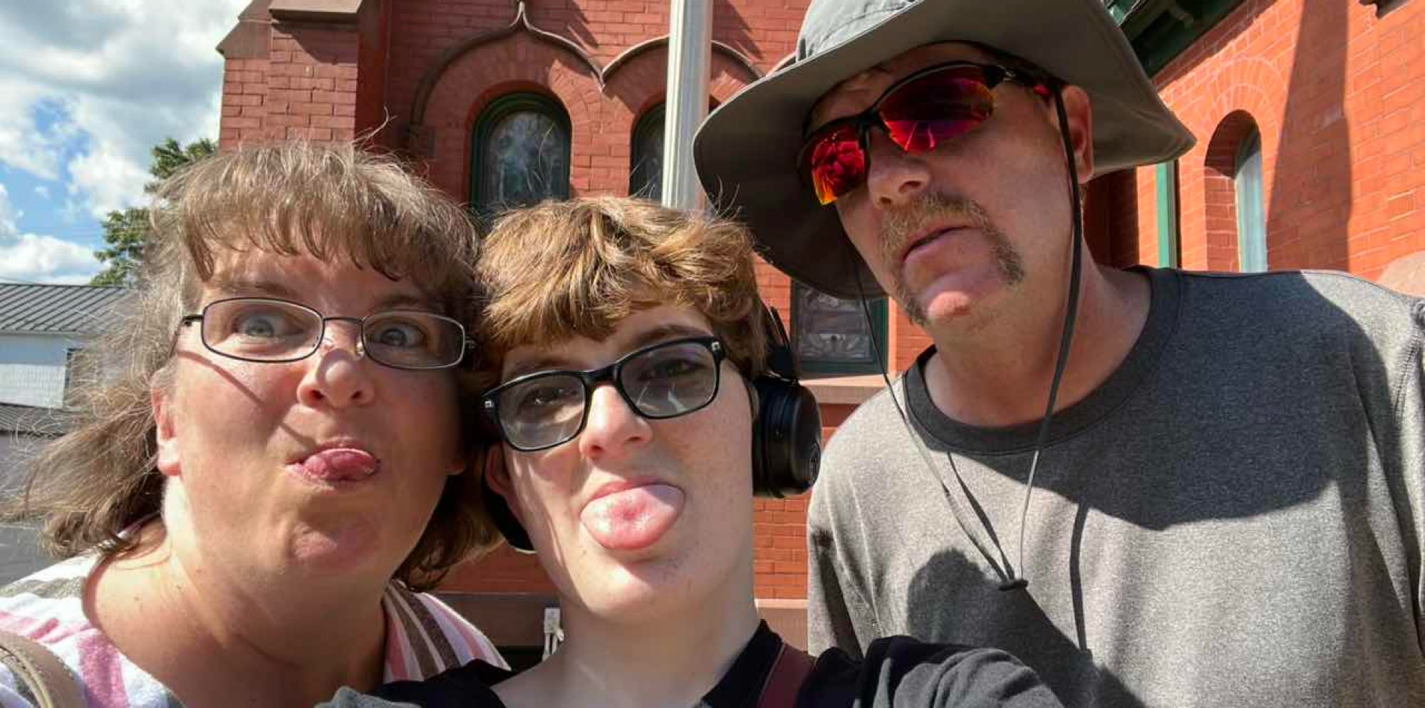 team building scavenger hunt