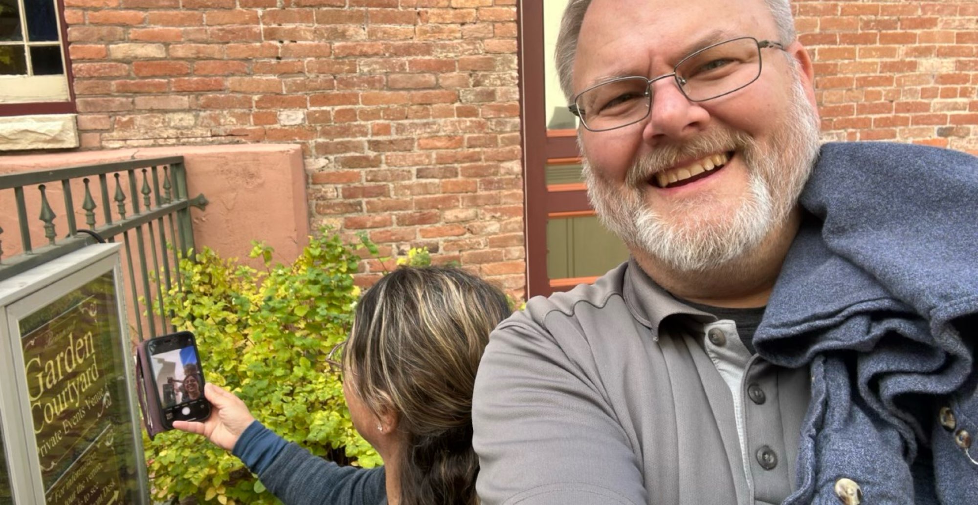 team building scavenger hunt