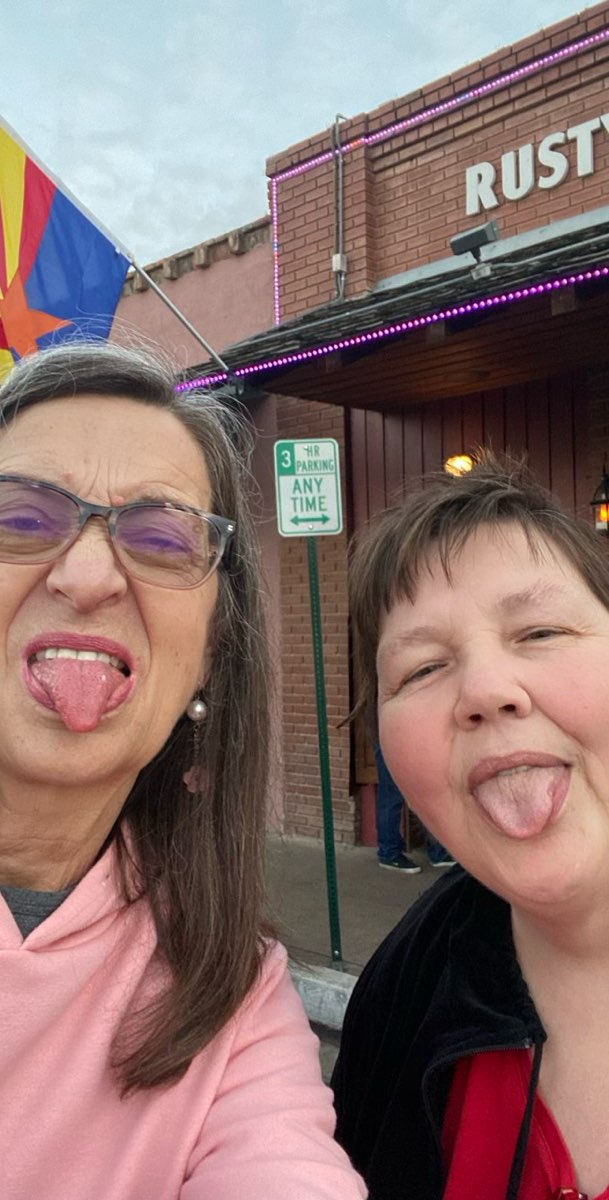 team building scavenger hunt