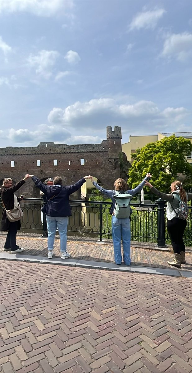 team building scavenger hunt