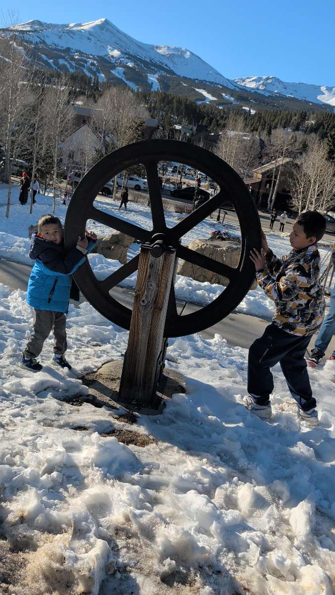 Breckenridge Scavenger Hunt scavenger hunt photos