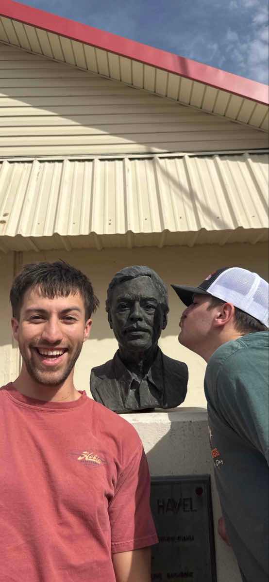 Fotografii v&acirc;n&abreve;toare de comori Yukon