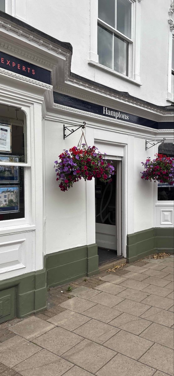 Royal Holloway, University of London Scavenger Hunt scavenger hunt photos