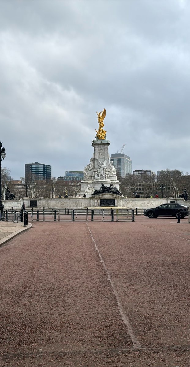 King's College London Scavenger Hunt scavenger hunt photos