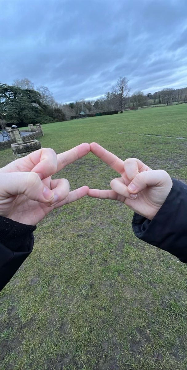 &Phi;&omega;&tau;&omicron;&gamma;&rho;&alpha;&phi;ί&epsi;&sigmav; &alpha;&pi;ό &tau;&omicron; &kappa;&upsi;&nu;ή&gamma;&iota; &theta;&eta;&sigma;&alpha;&upsi;&rho;&omicron;ύ &tau;&omicron;&upsi; Cirencester