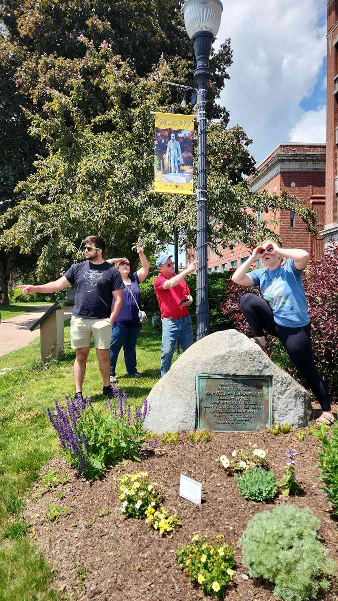 Bangor Maine Scavenger Hunt foton från stadens skattjakt