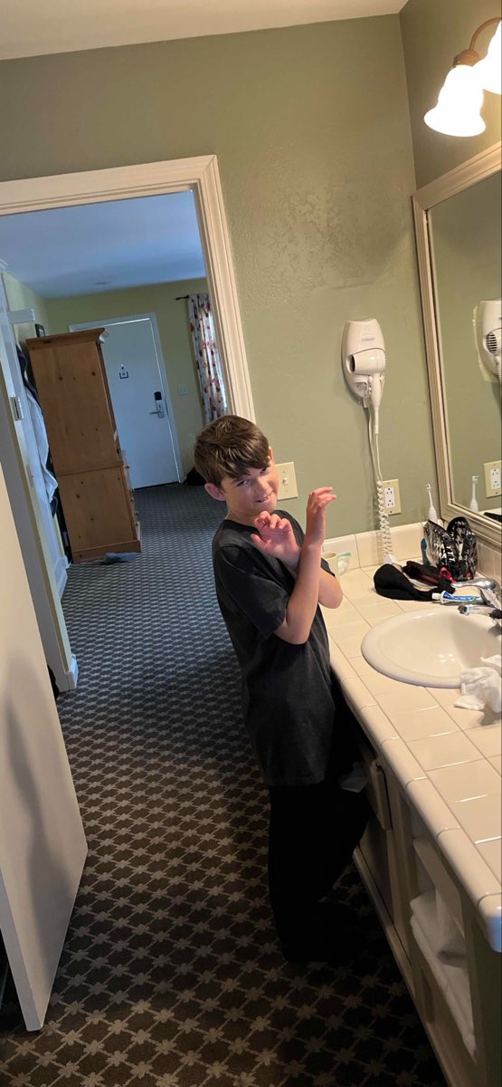 Cambria Scavenger Hunt scavenger hunt photos