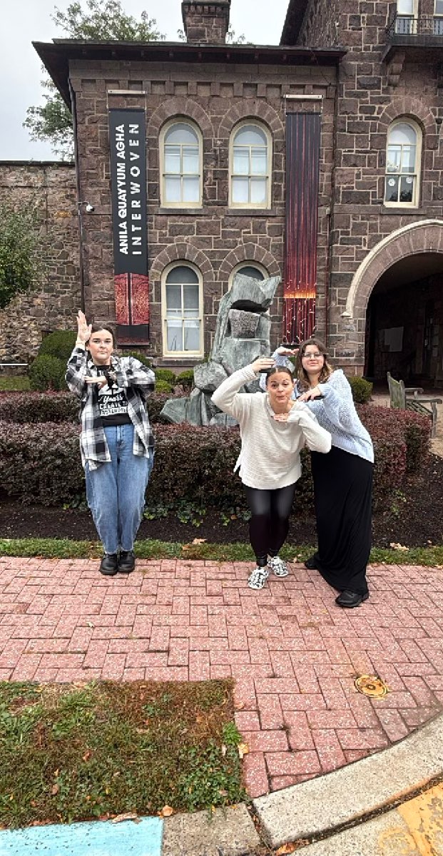 team building scavenger hunt