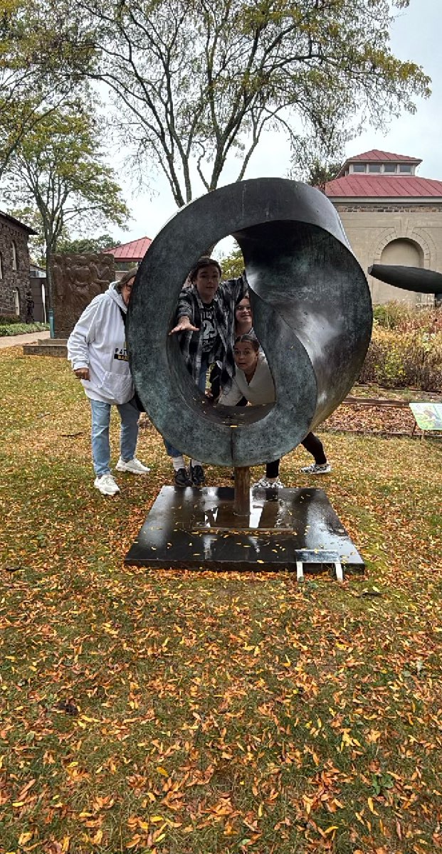 team building scavenger hunt