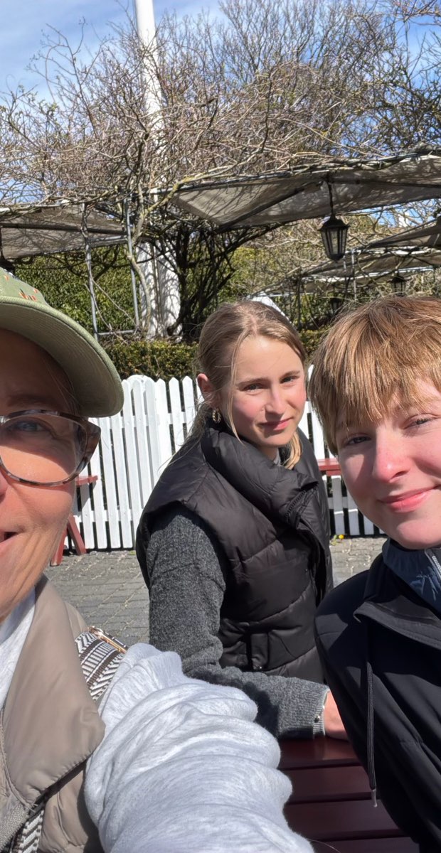 team building scavenger hunt