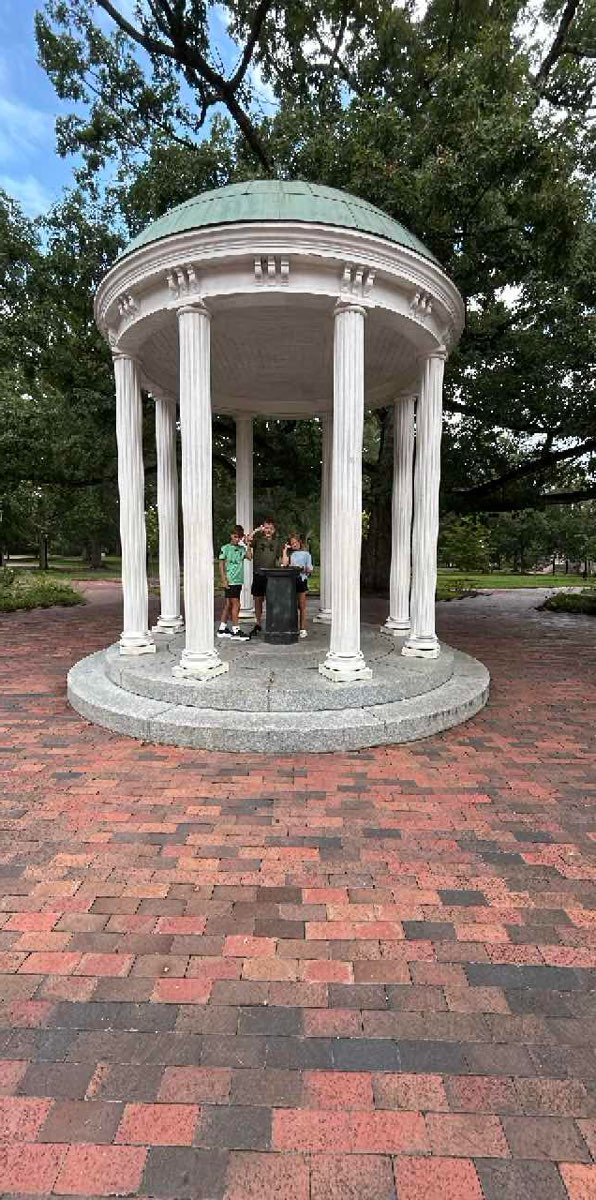 University of North Carolina--Chapel Hill Scavenger Hunt scavenger hunt photos