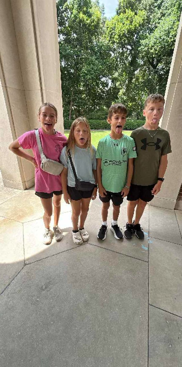 University of North Carolina--Chapel Hill Scavenger Hunt scavenger hunt photos