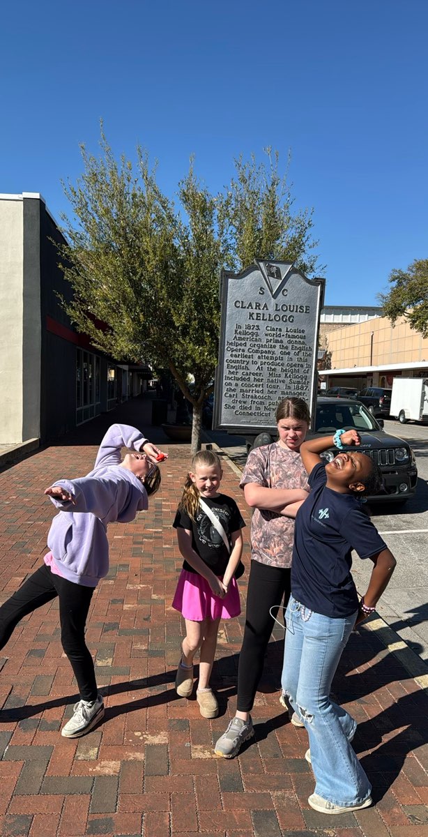 team building scavenger hunt