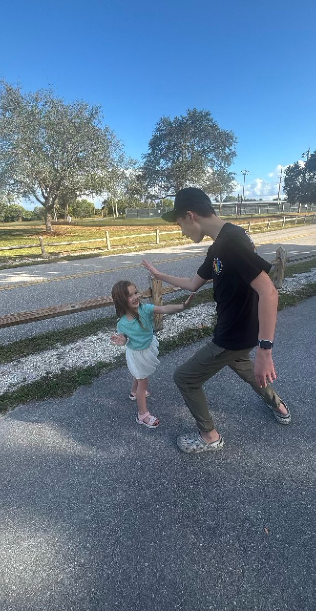 team building scavenger hunt