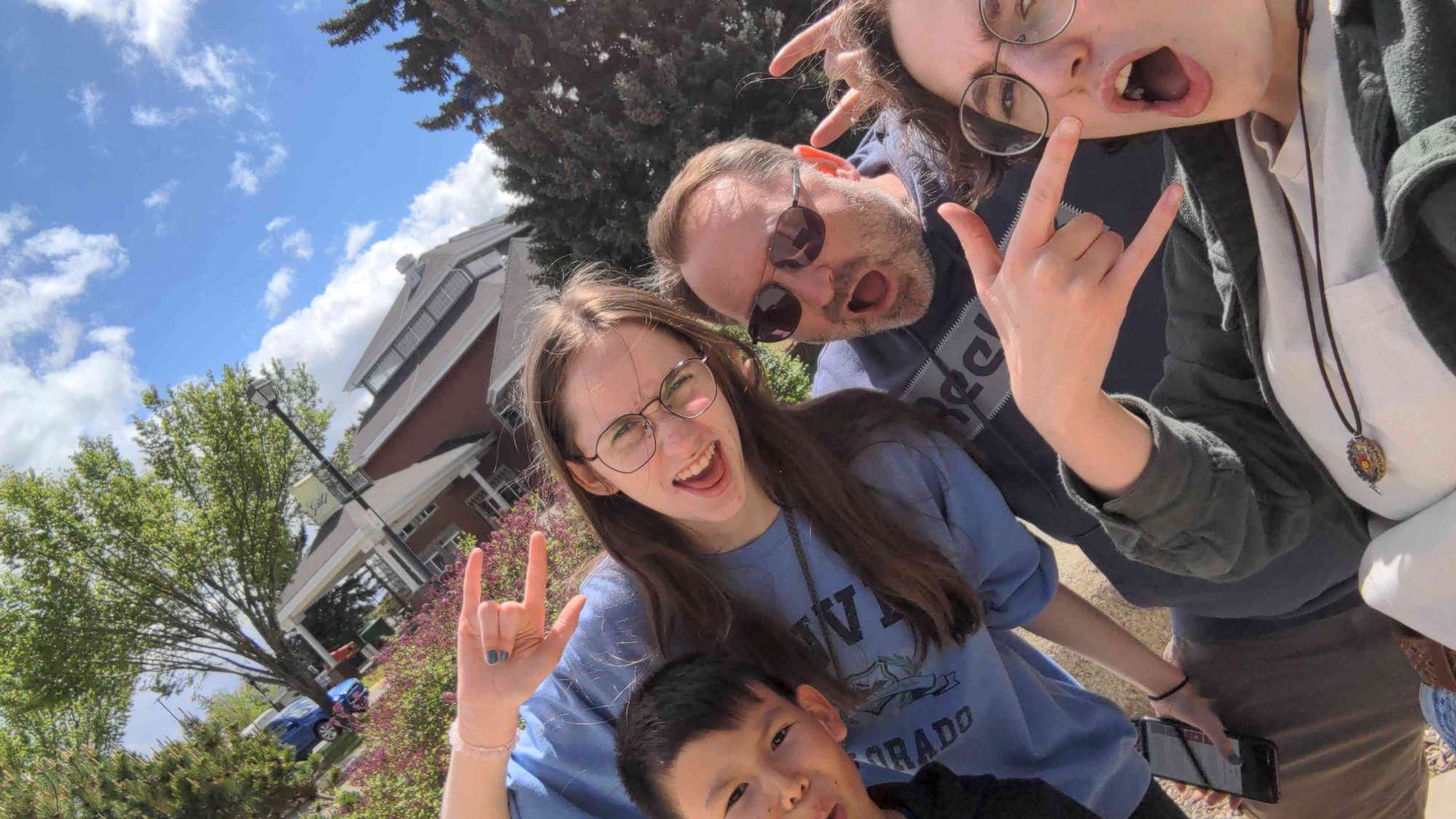 team building scavenger hunt