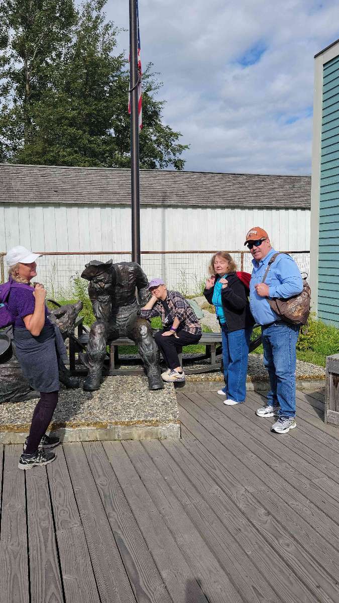 team building scavenger hunt