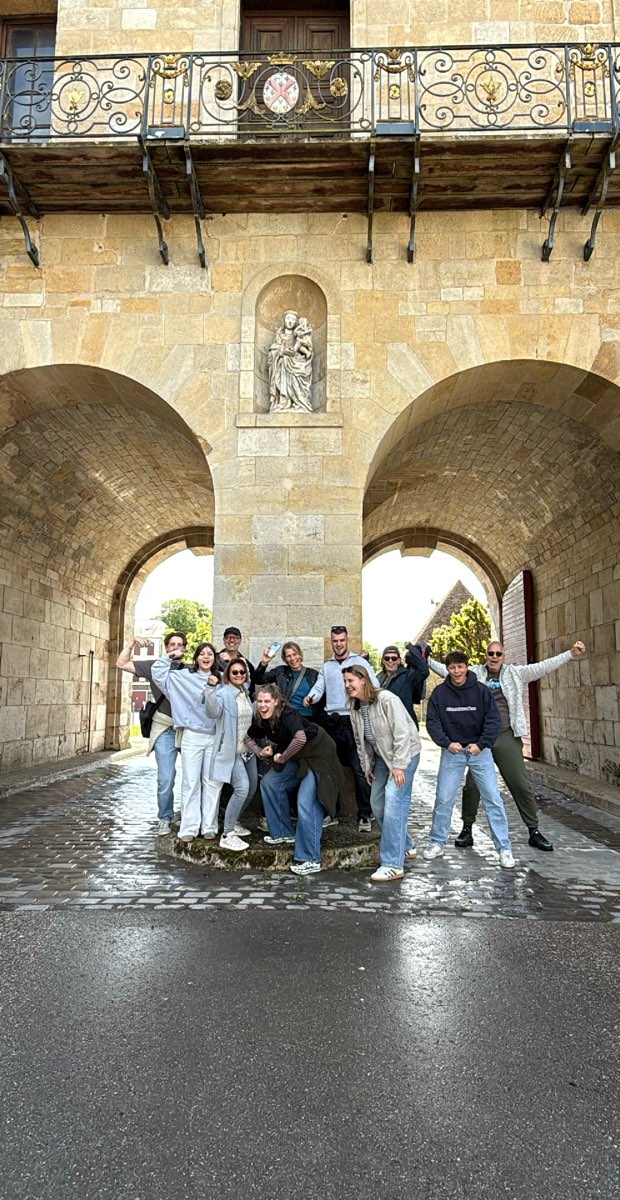 team building scavenger hunt