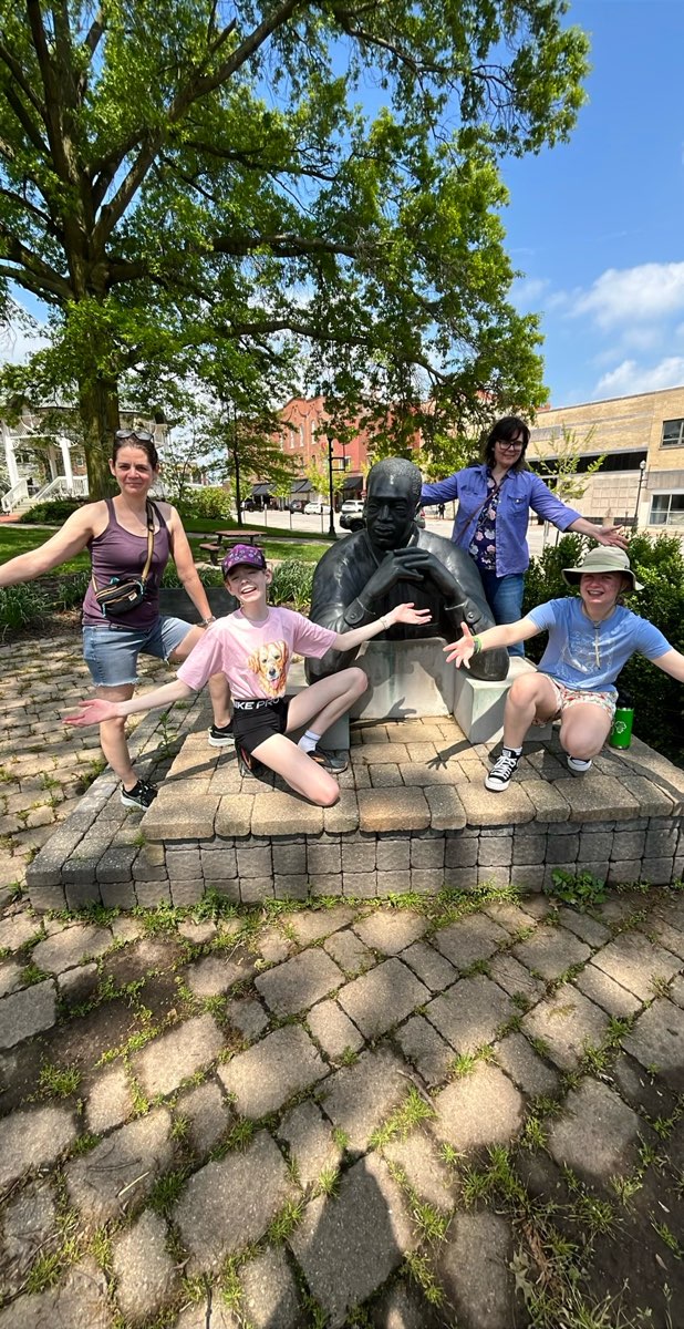 team building scavenger hunt