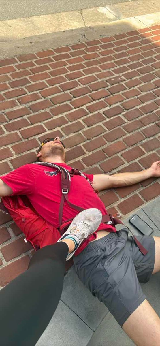 team building scavenger hunt