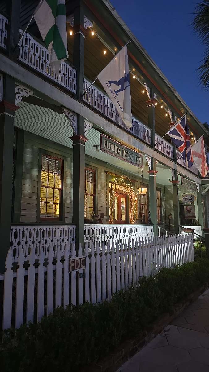 Fernandina Beach Ghost Tour scavenger hunt photos