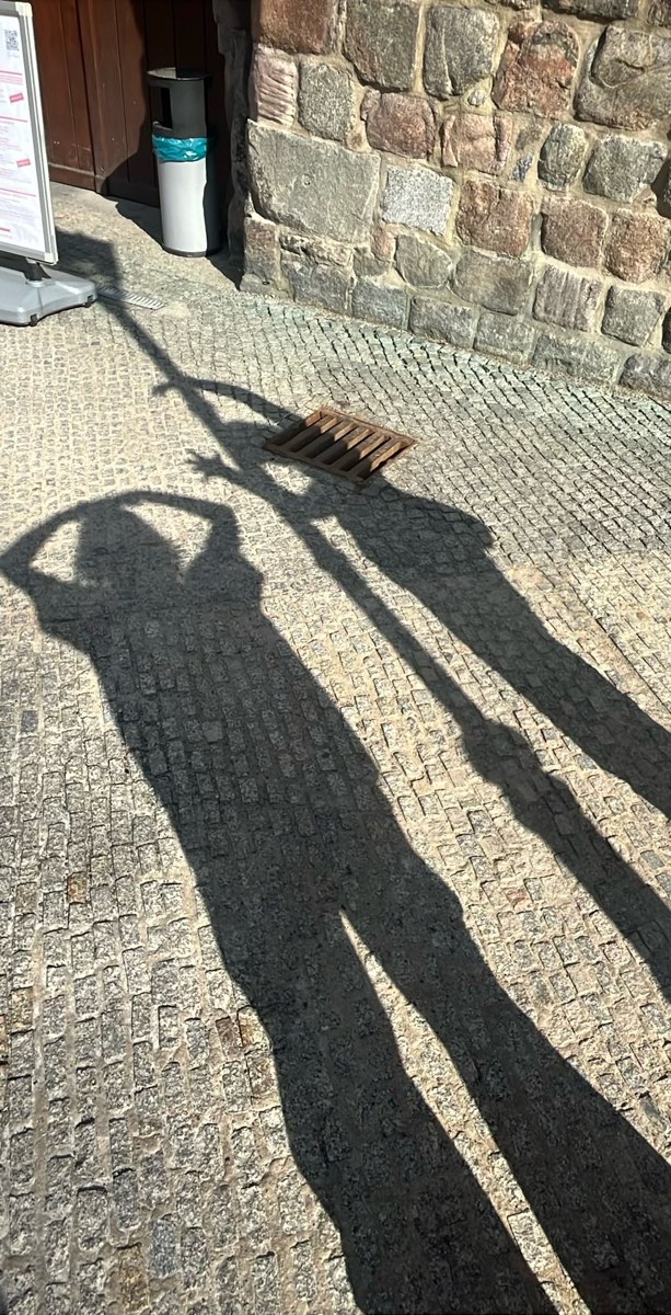 ภาพถ่ายการตามล่าหาสมบัติ Berlin Germany Scavenger Hunt