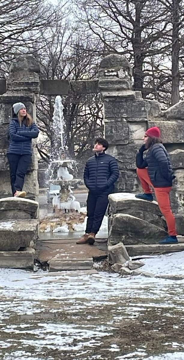 &Phi;&omega;&tau;&omicron;&gamma;&rho;&alpha;&phi;ί&epsi;&sigmav; &alpha;&pi;ό &tau;&omicron; &Kappa;&upsi;&nu;ή&gamma;&iota; &Theta;&eta;&sigma;&alpha;&upsi;&rho;&omicron;ύ &sigma;&tau;&omicron; Saint Louis University