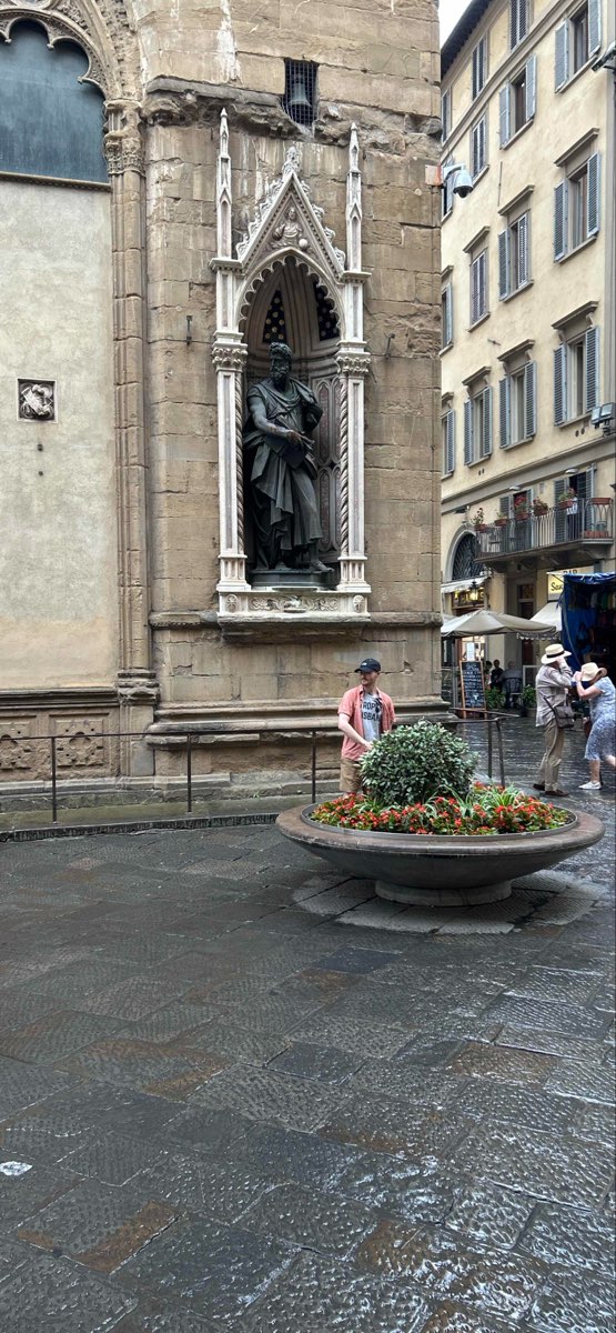 Zadanie terenowe we Florencji we W&lstrok;oszech zdj&eogon;cia z poszukiwania skarb&oacute;w