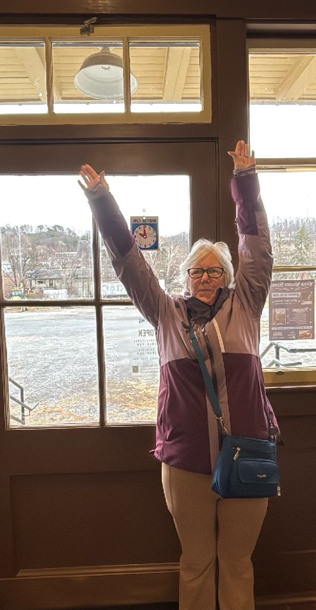 버클리 스프링스 스캐빈저 헌트 스캐빈저 헌트 사진