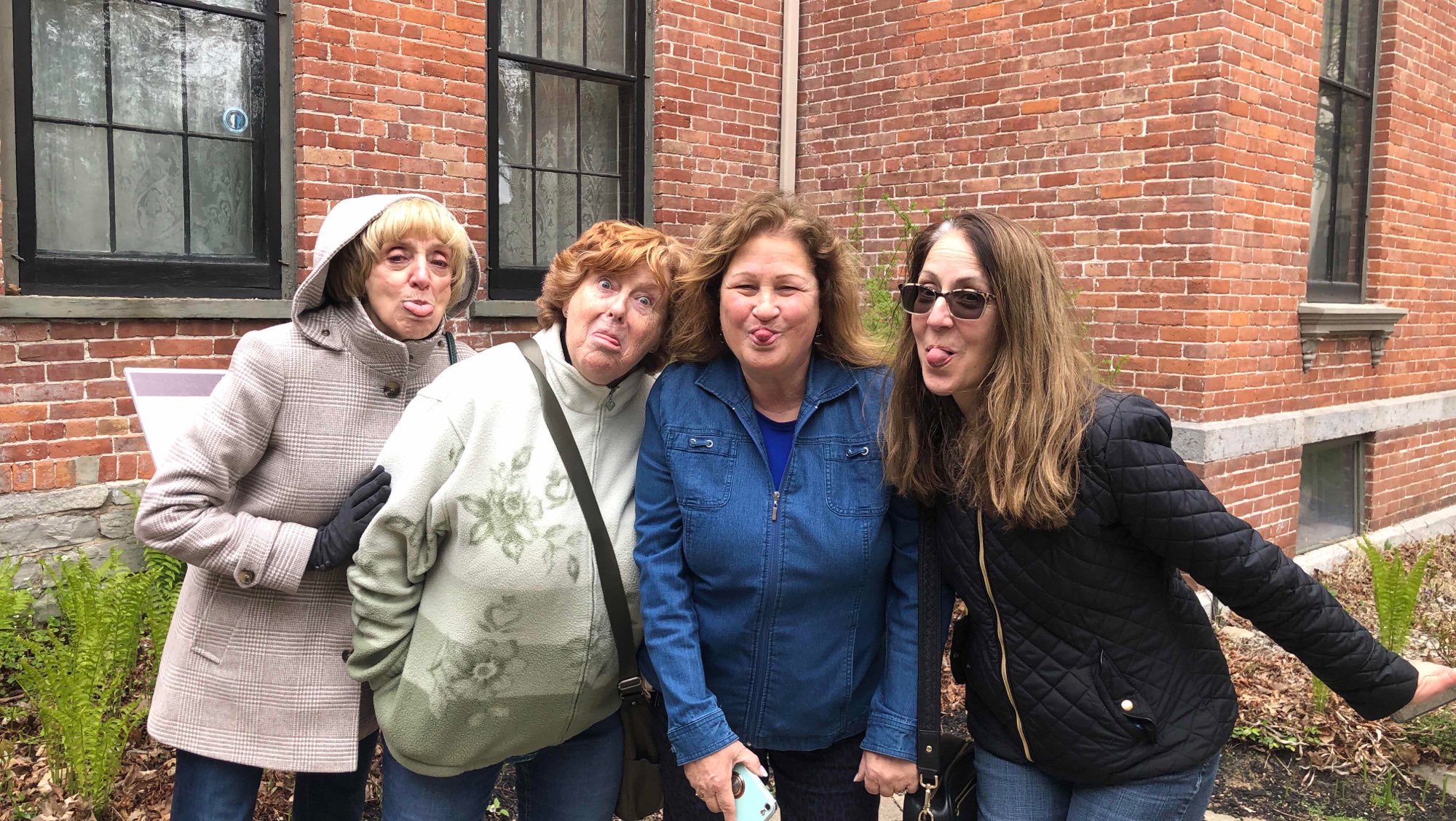 &Fcy;&ocy;&tcy;&ocy;&gcy;&rcy;&acy;&fcy;&icy;&icy; &Gcy;&lcy;&iecy;&ncy;&scy;-&Fcy;&ocy;&lcy;&scy; &Scy;&kcy;&rcy;&ecy;&vcy;&iecy;&ncy;&dcy;&zhcy;&iecy;&rcy; &KHcy;&acy;&ncy;&tcy;