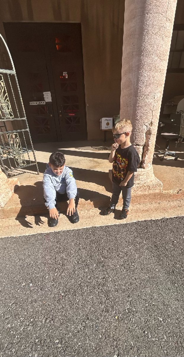 team building scavenger hunt