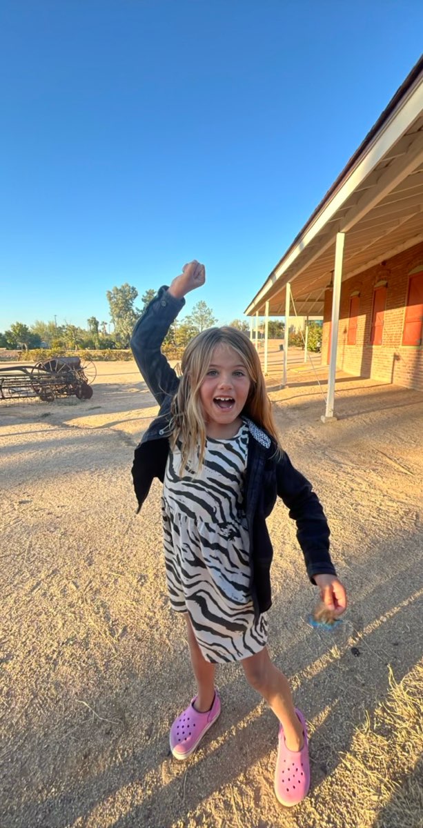 team building scavenger hunt