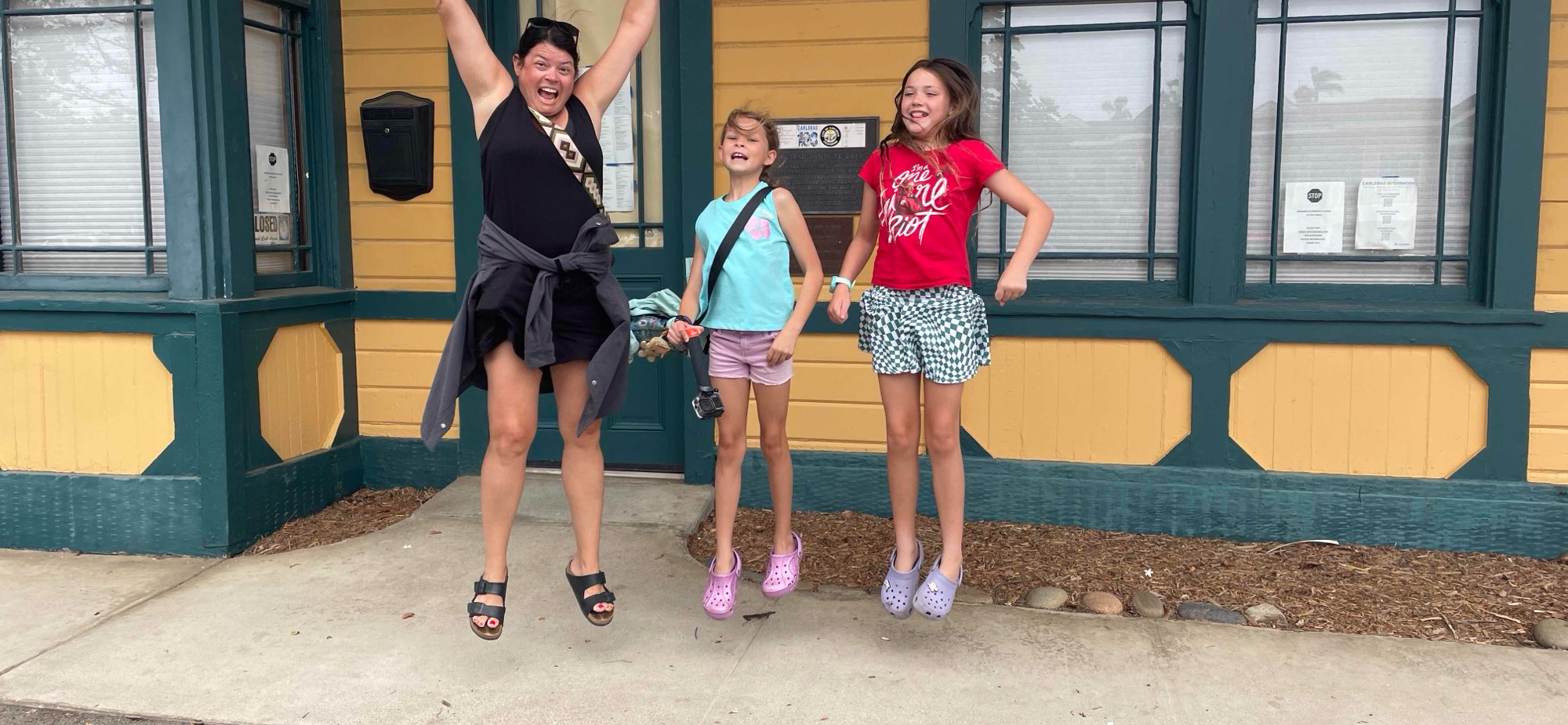 team building scavenger hunt