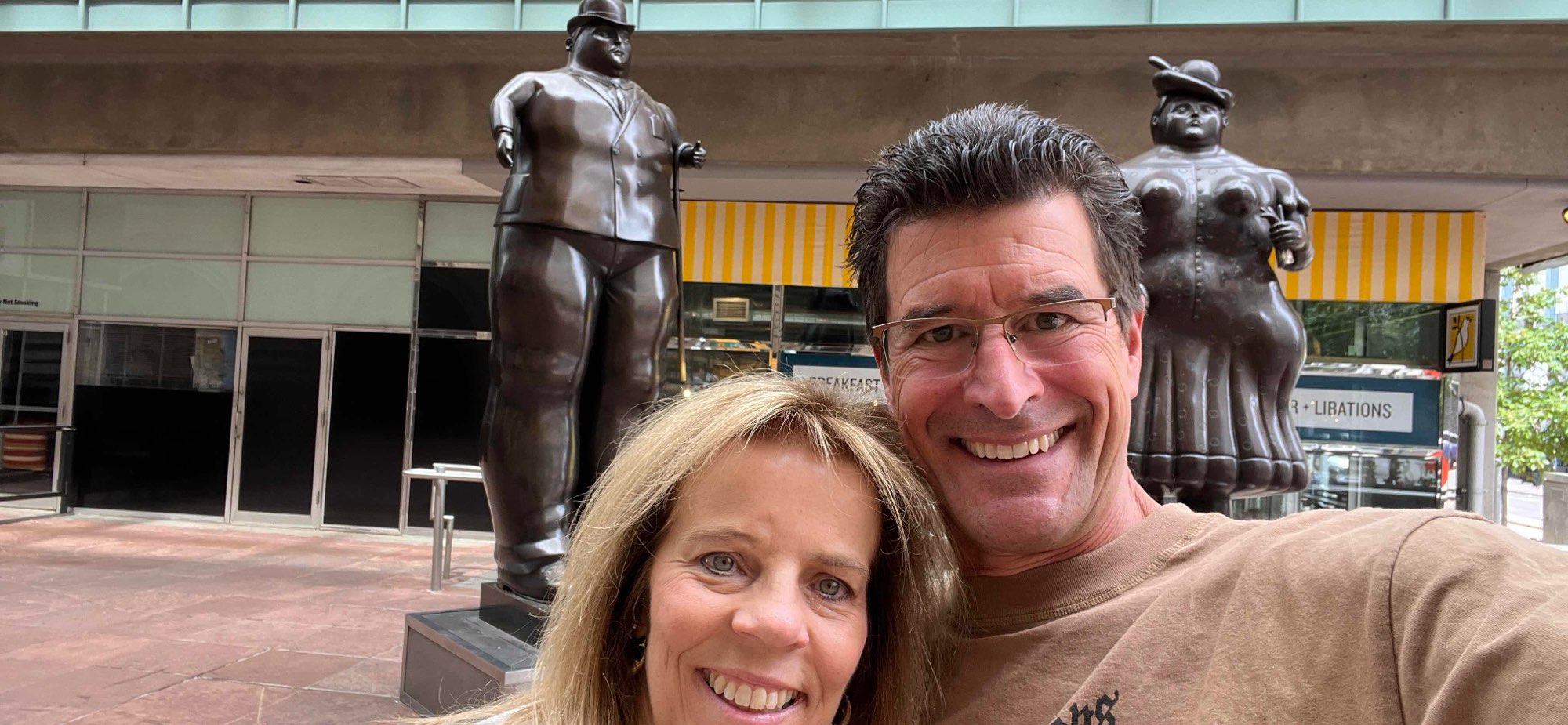 Zdjęcia polowania na padlinożerców na Uniwersytecie w Denver