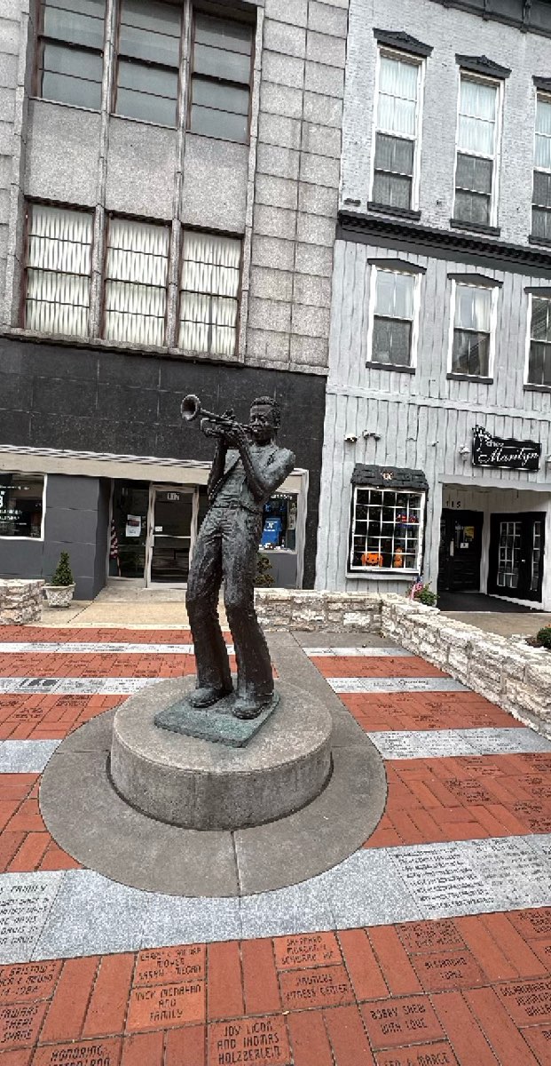 team building scavenger hunt