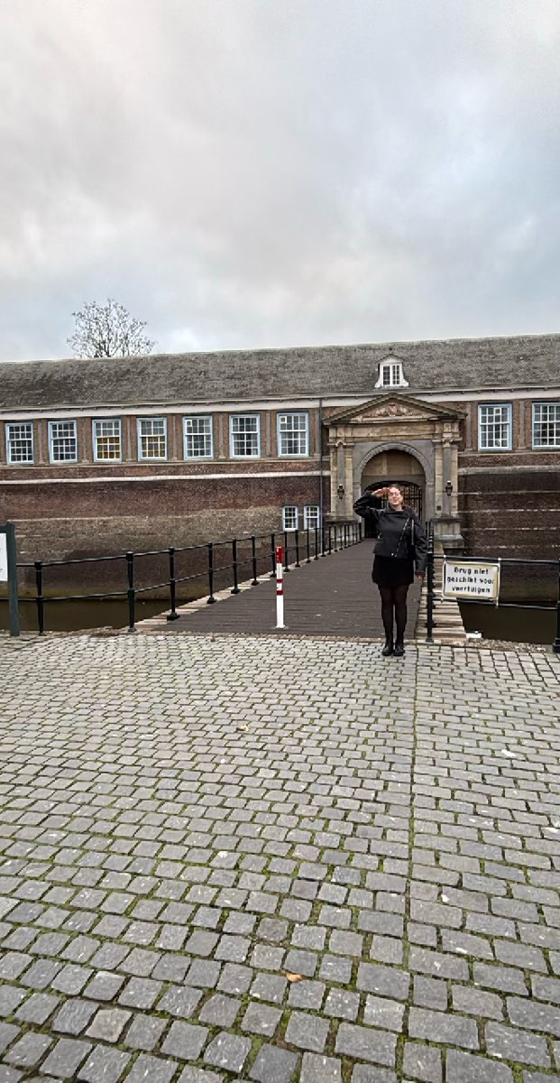 &Omicron;&mu;&alpha;&delta;&iota;&kappa;ή &phi;&omega;&tau;&omicron;&gamma;&rho;&alpha;&phi;ί&alpha; &Mu;&pi;&rho;έ&nu;&tau;&alpha; &Kappa;έ&nu;&tau;&rho;&omicron;