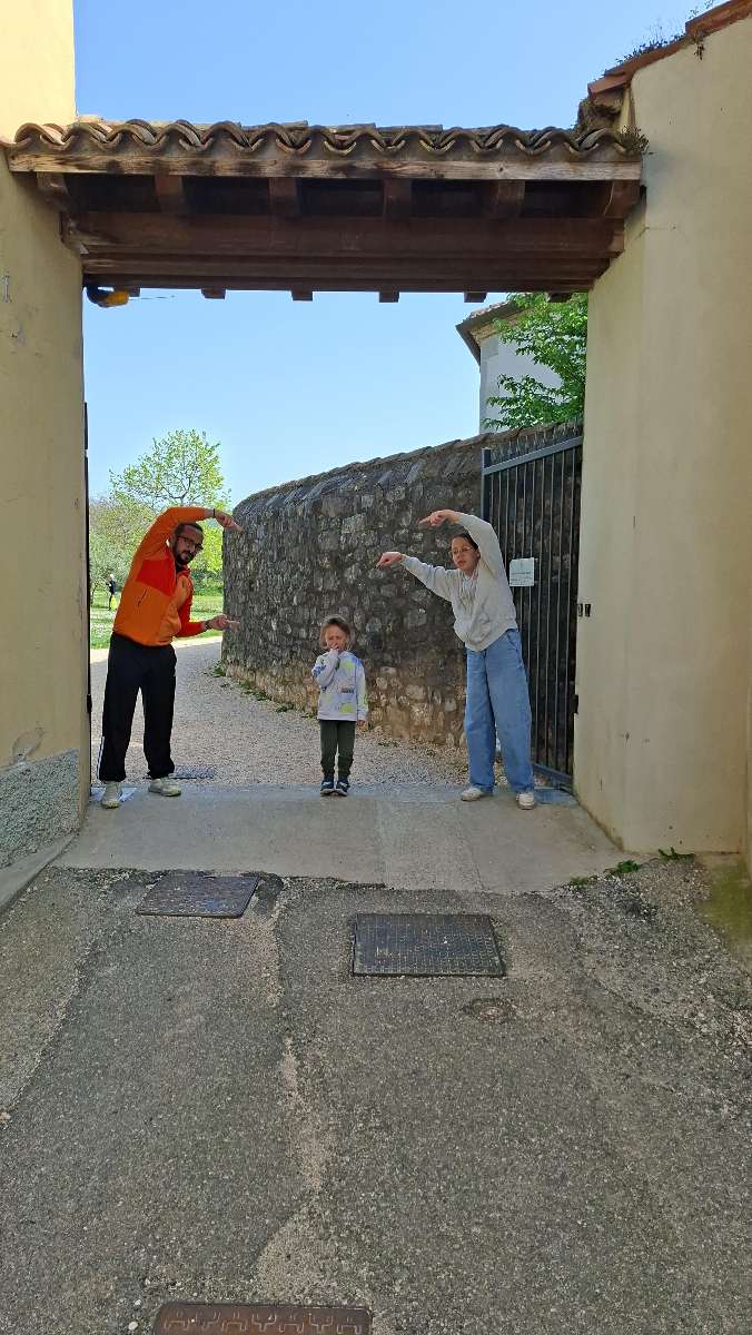 team building scavenger hunt