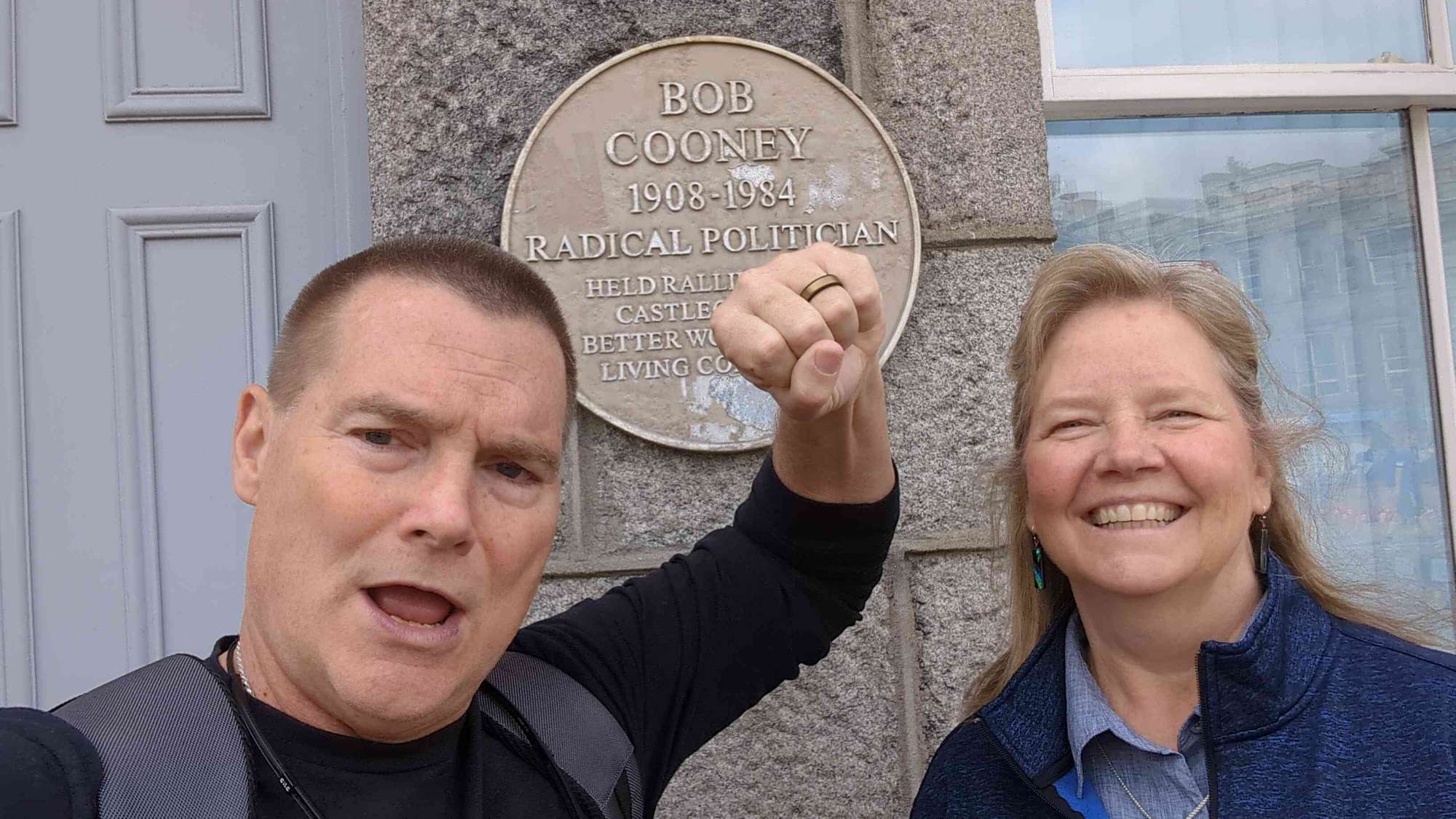 team building scavenger hunt