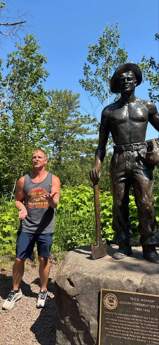 &Phi;&omega;&tau;&omicron;&gamma;&rho;&alpha;&phi;ί&epsi;&sigmav; &tau;&omicron;&upsi; &Kappa;&upsi;&nu;&eta;&gamma;&iota;&omicron;ύ &Theta;&eta;&sigma;&alpha;&upsi;&rho;&omicron;ύ Castle Danger