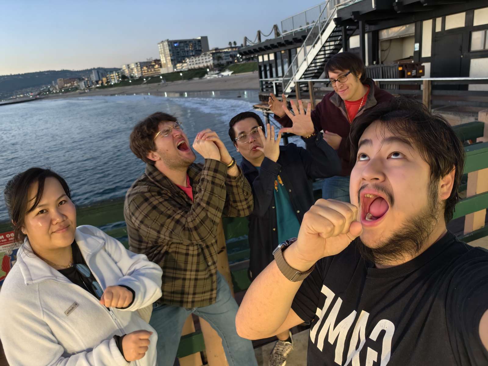 team building scavenger hunt