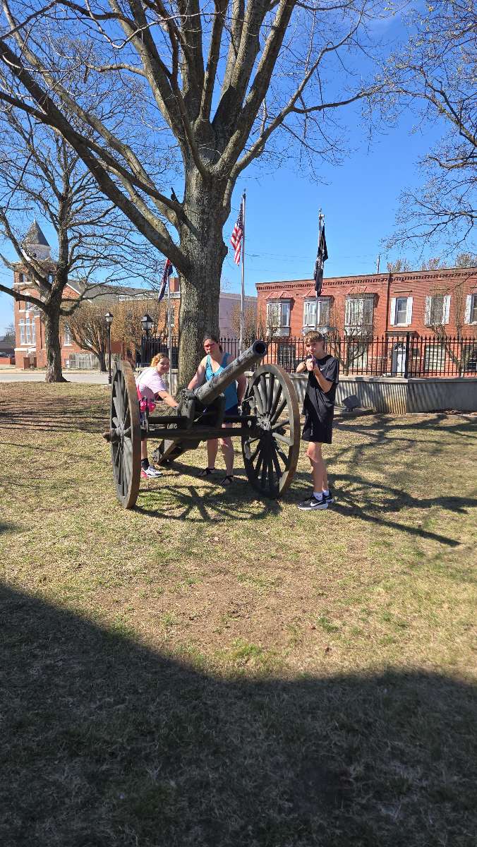 รูปภาพ Lexington Missouri Scavenger Hunt